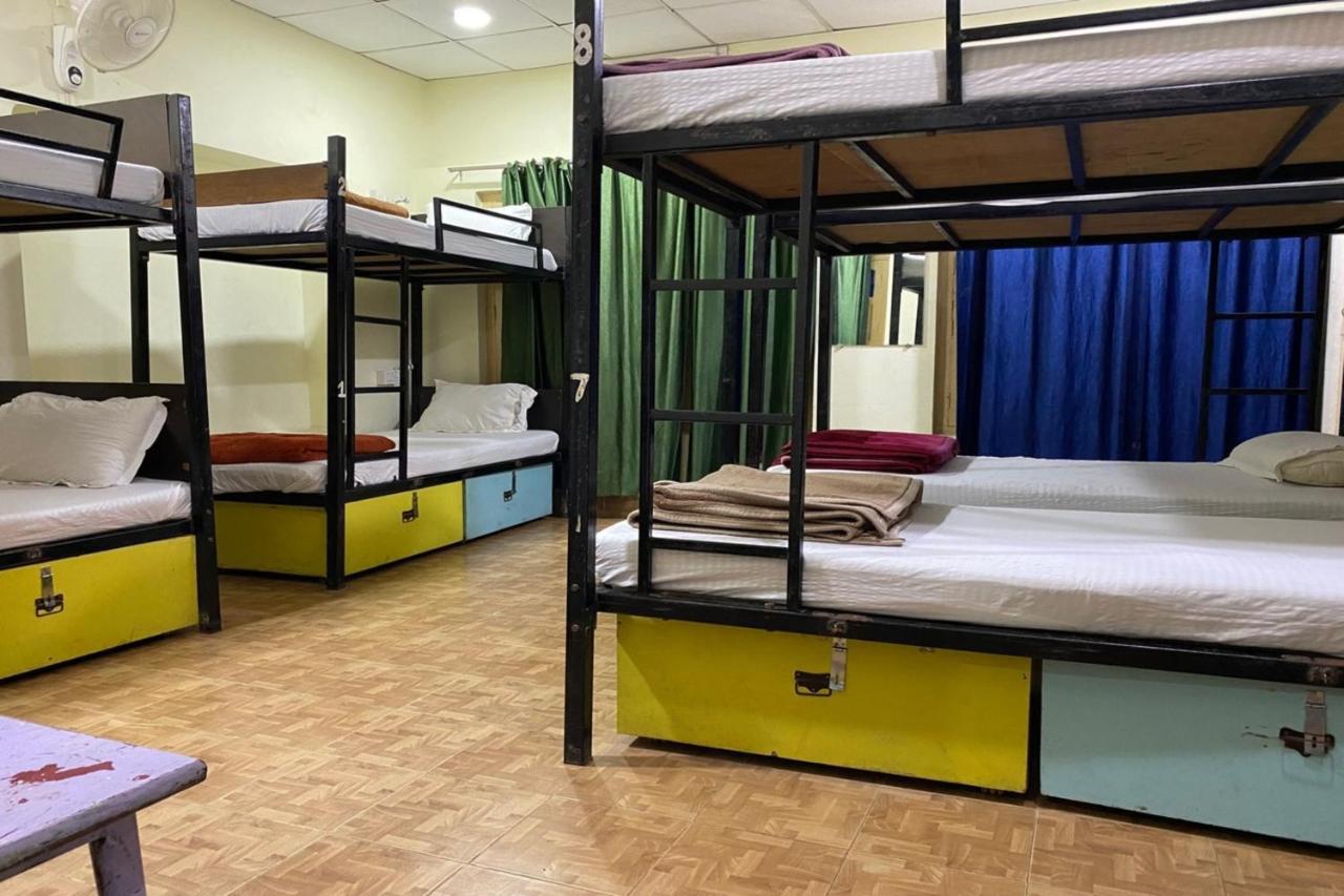 Vagabond Stay Hostel Варанаси Экстерьер фото