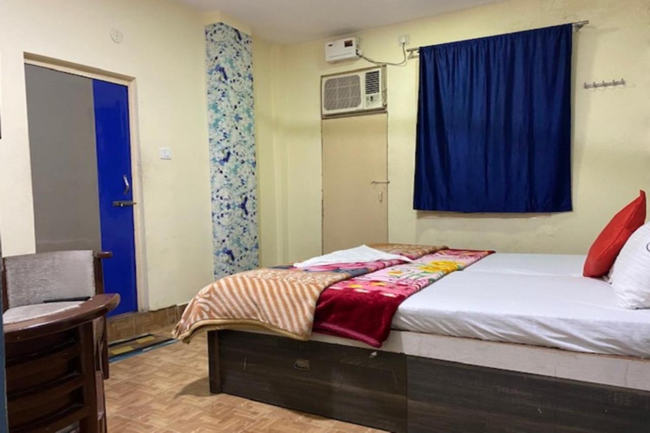Vagabond Stay Hostel Варанаси Экстерьер фото